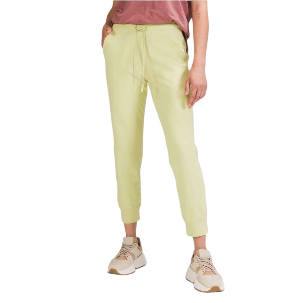 Lululemon Ready to Rulu High-Rise 7/8 Joggers NWT Size 10 Dew Green Yellow